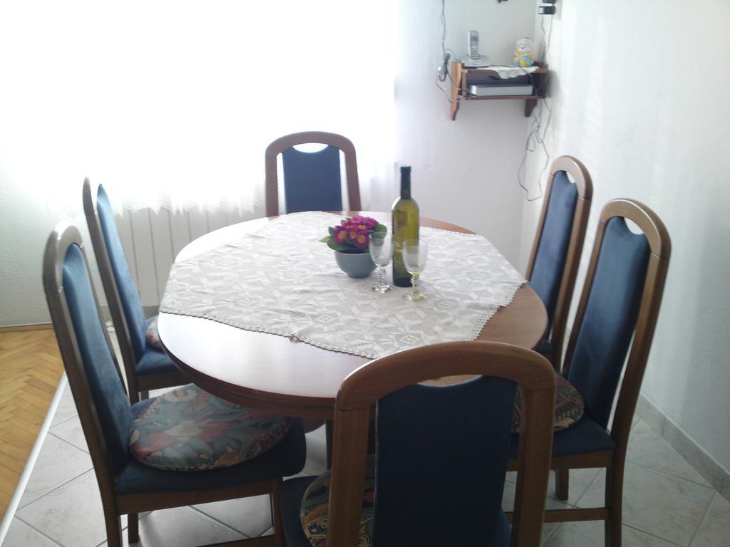 Apartment Varelija بريبير الغرفة الصورة